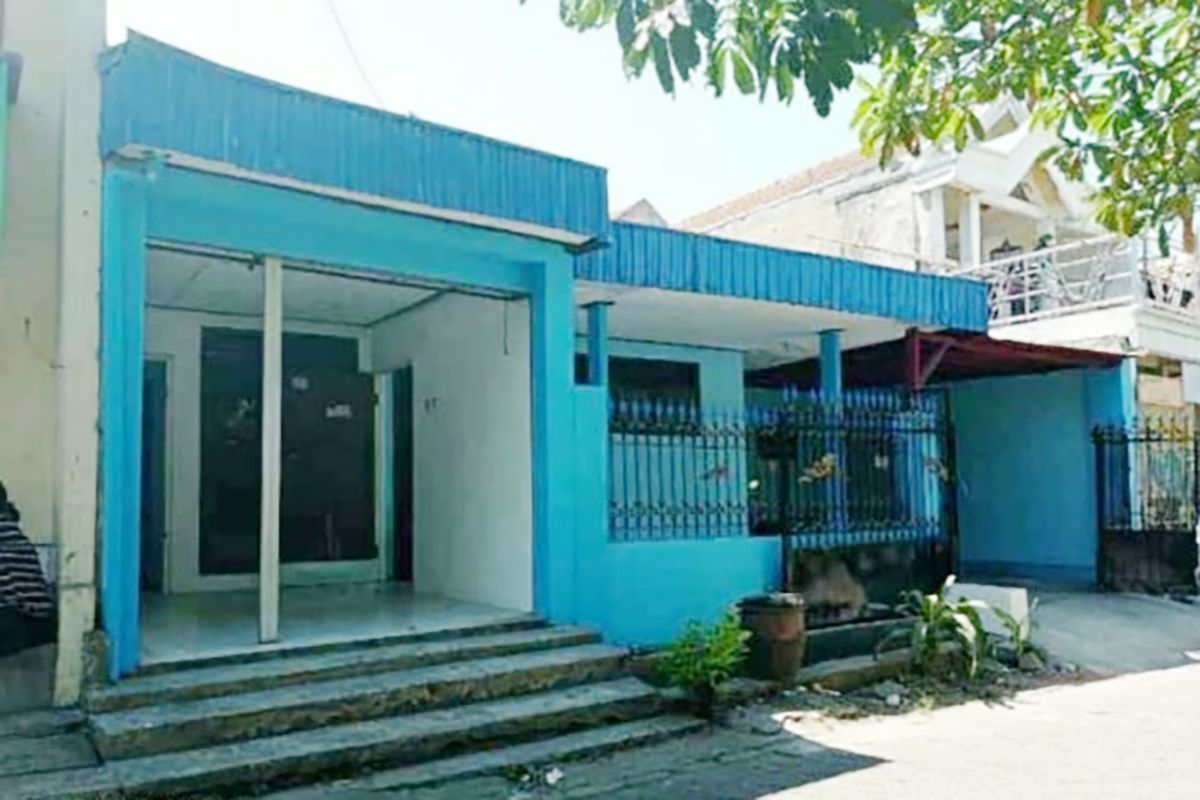 4BR House at Sepanjang
