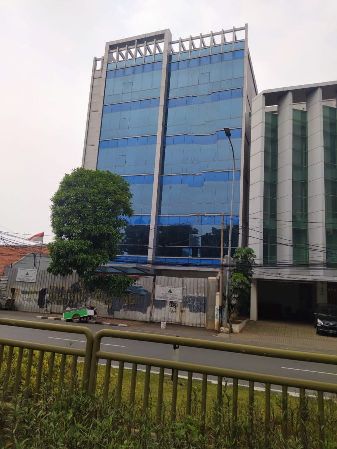 Dijual Gedung Kantor di Tebet Jakarta Selatan