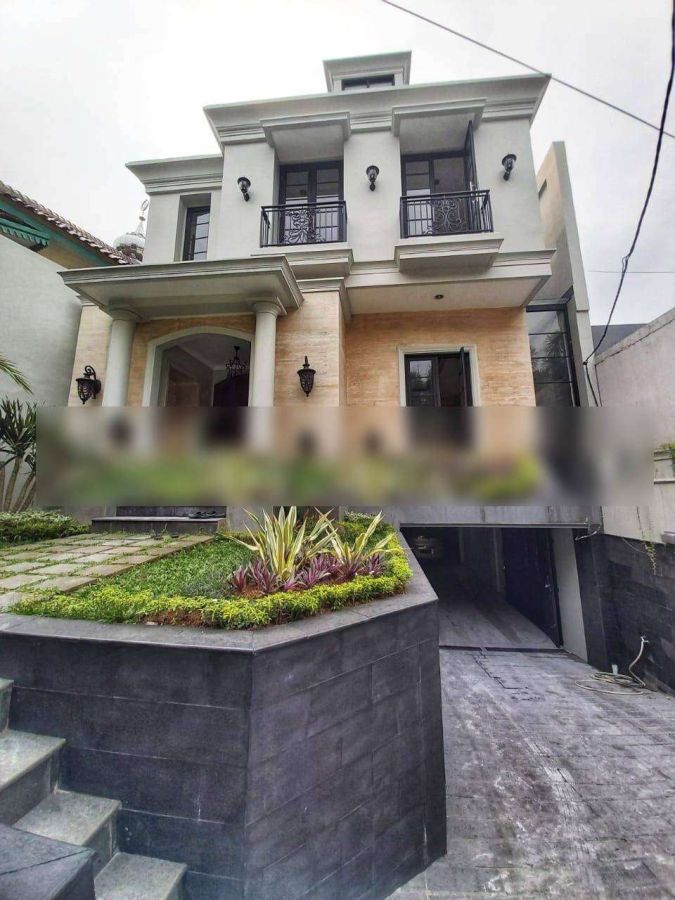 Dijual Rumah Baru Mewah Classic di Kemang Raya Jakarta Selatan