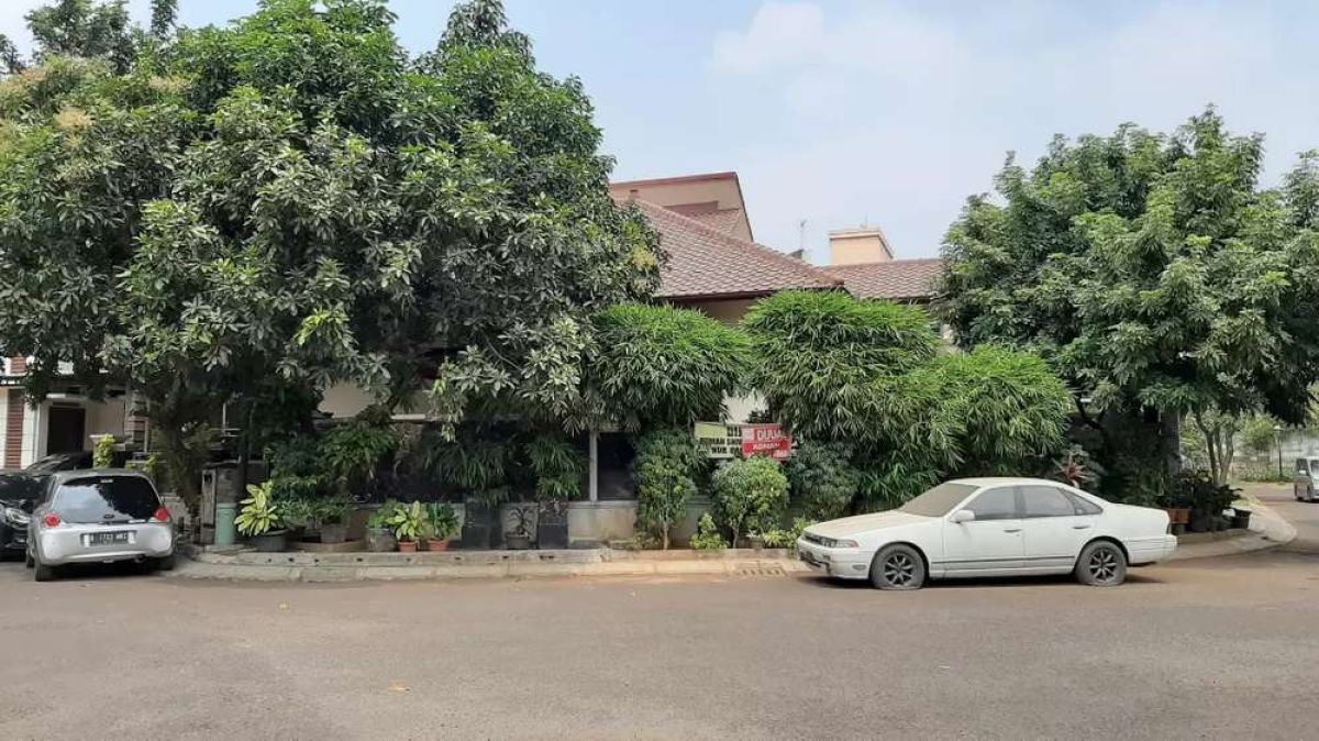 Dijual rumah besar dan mewah di Taman Puri Bintaro sektor 9