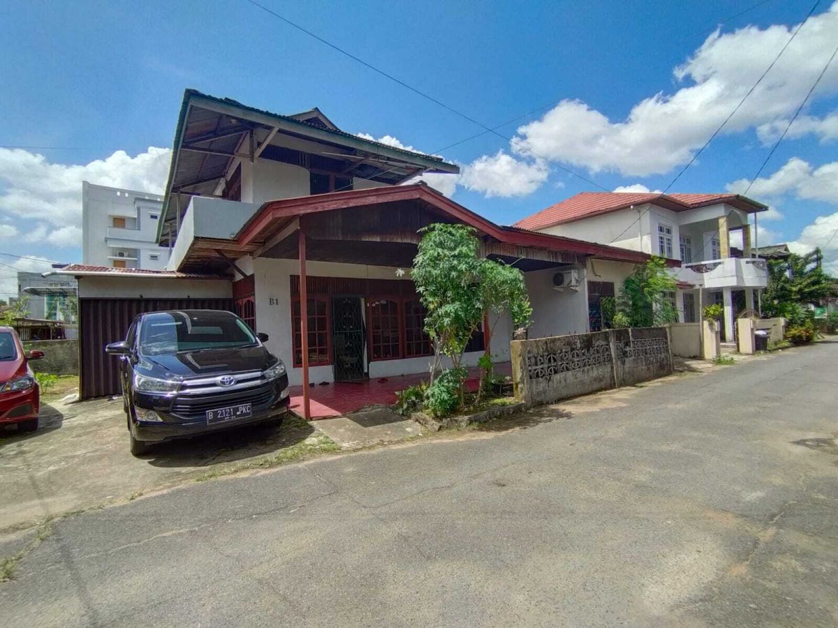Dijual Rumah Siap Huni di Jl. Purnama, Komp. Purnama Permai
