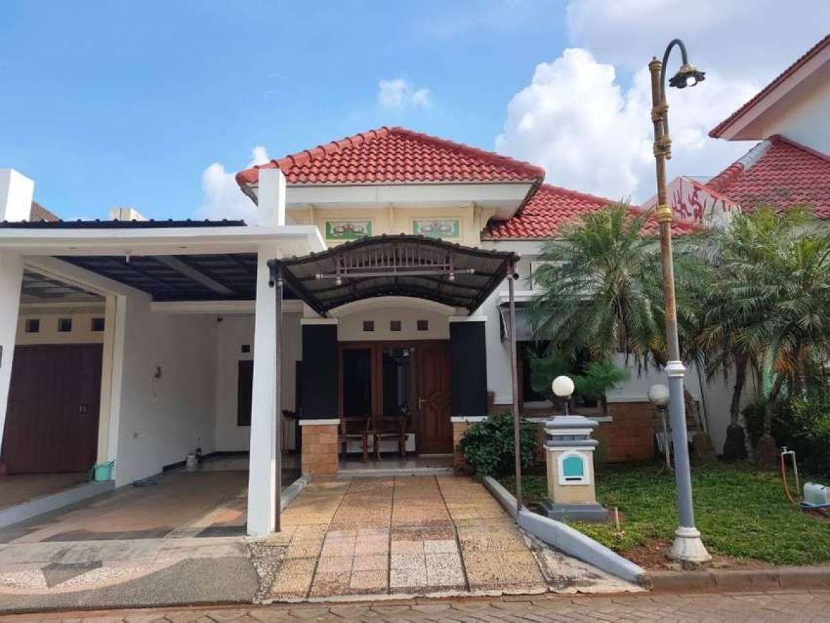 Rumah Dijual/Disewakan Di Jl. Pesona, Graha Estetika, Semarang