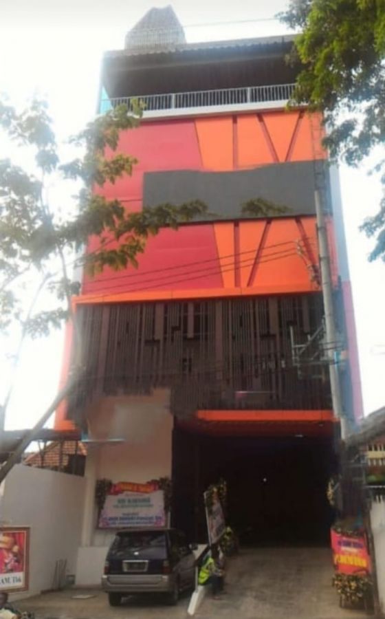 Disewakan Gedung Jl. Diponegoro Surabaya