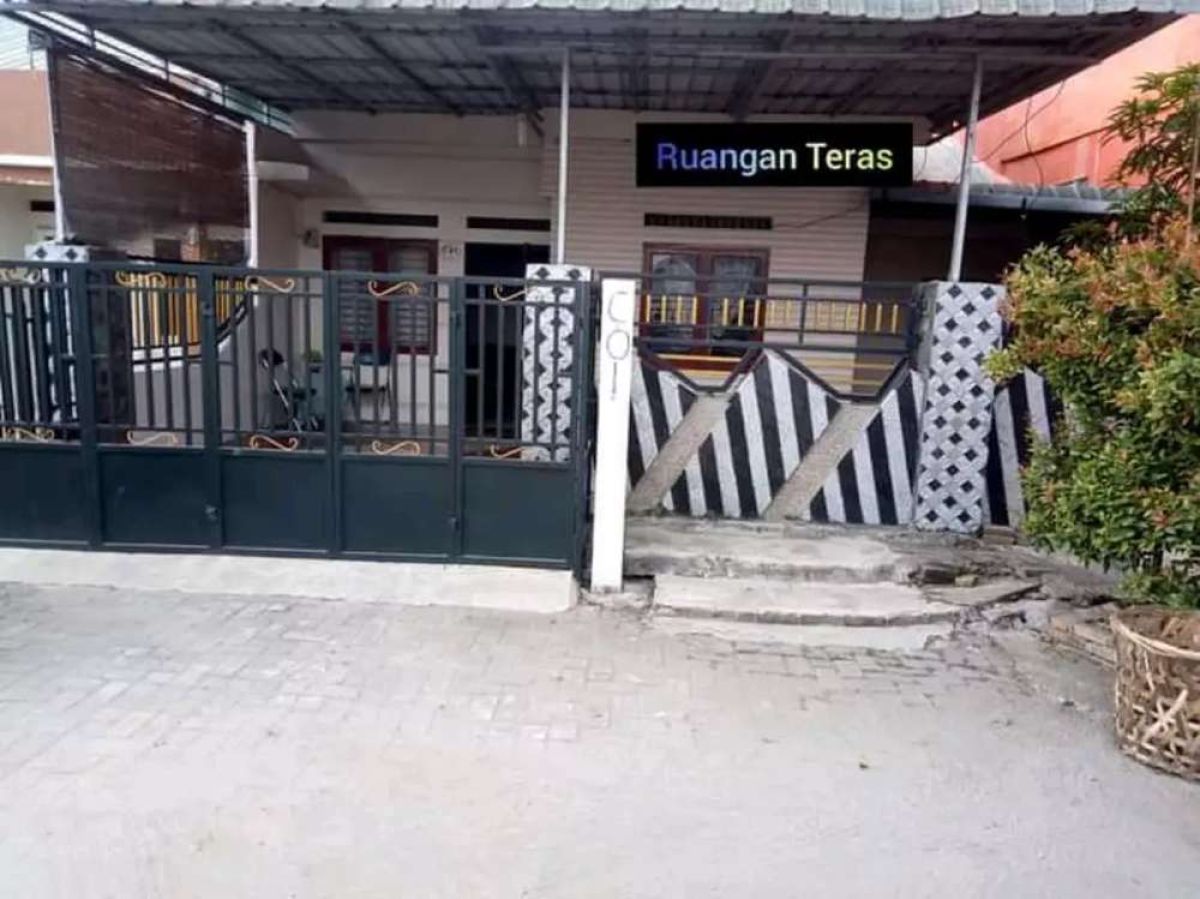 Jual murah rumah secondary dalam komplek Batang kuis harga 200 JT net