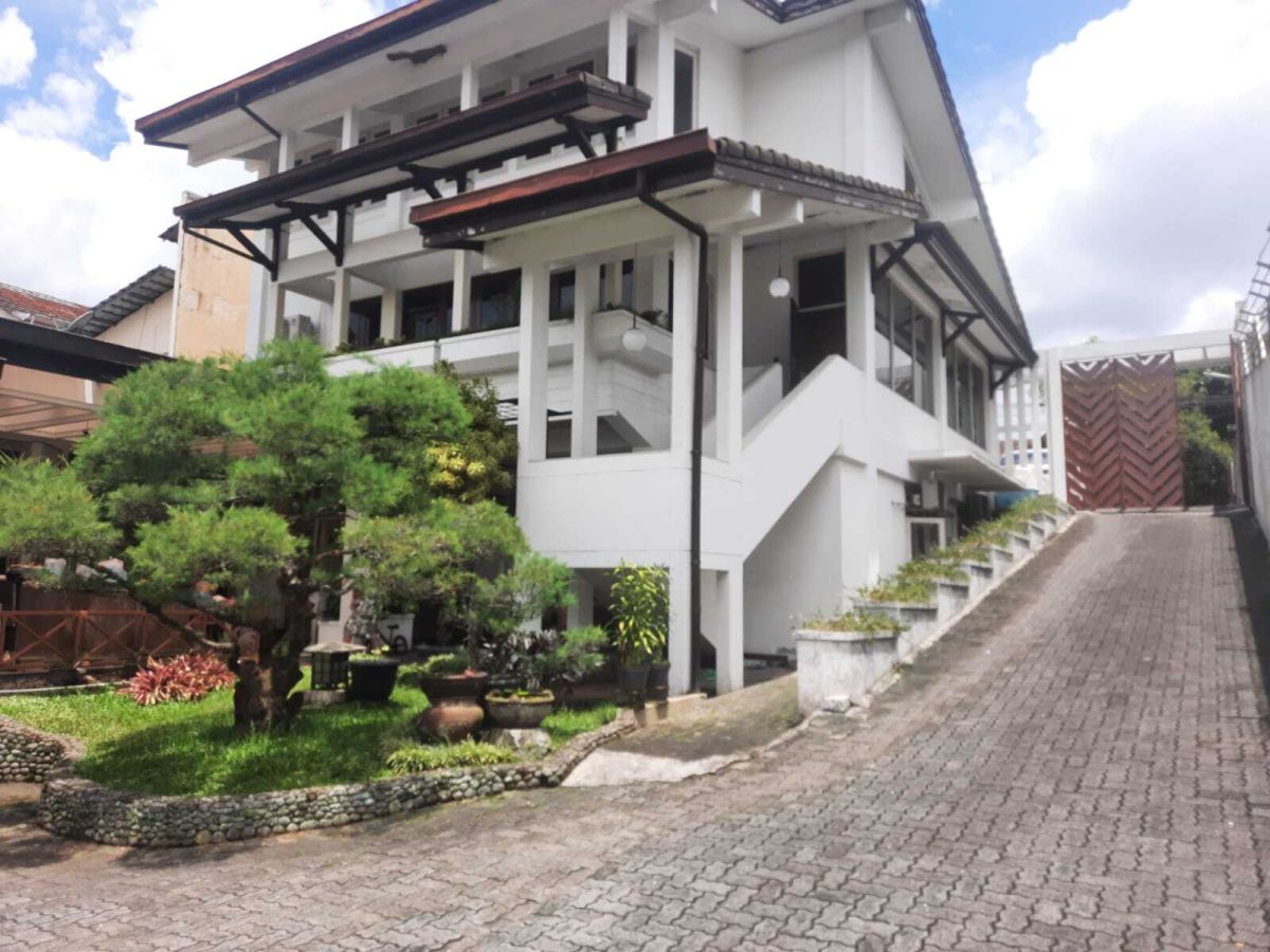 Bangunan cocok untuk kantor di Diponegoro - Salatiga