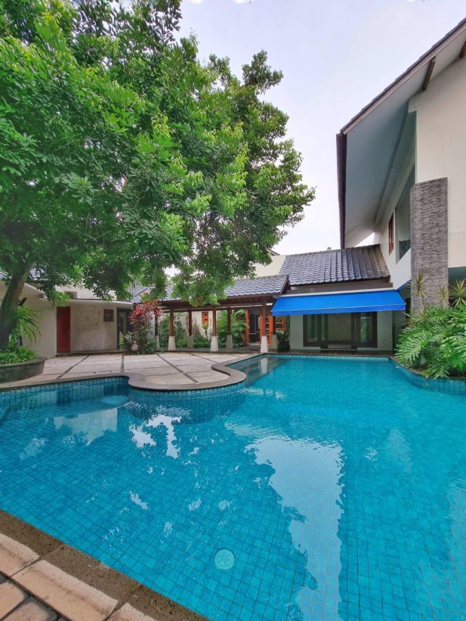 Rumah Mewah Nuansa Resort di Cilandak, Cipete Jakarta Selatan