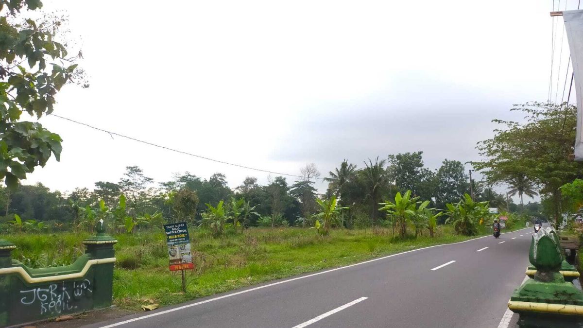 Tanah Jogjakarta Tepi Jalan Raya Cocok Dibangun Tempat Usaha
