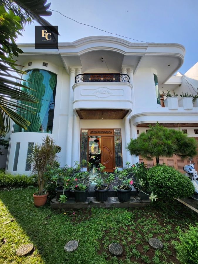 T540.Rumah Second Dalam Komplek Billymoon Pondok Kelapa Jakarta Timur.