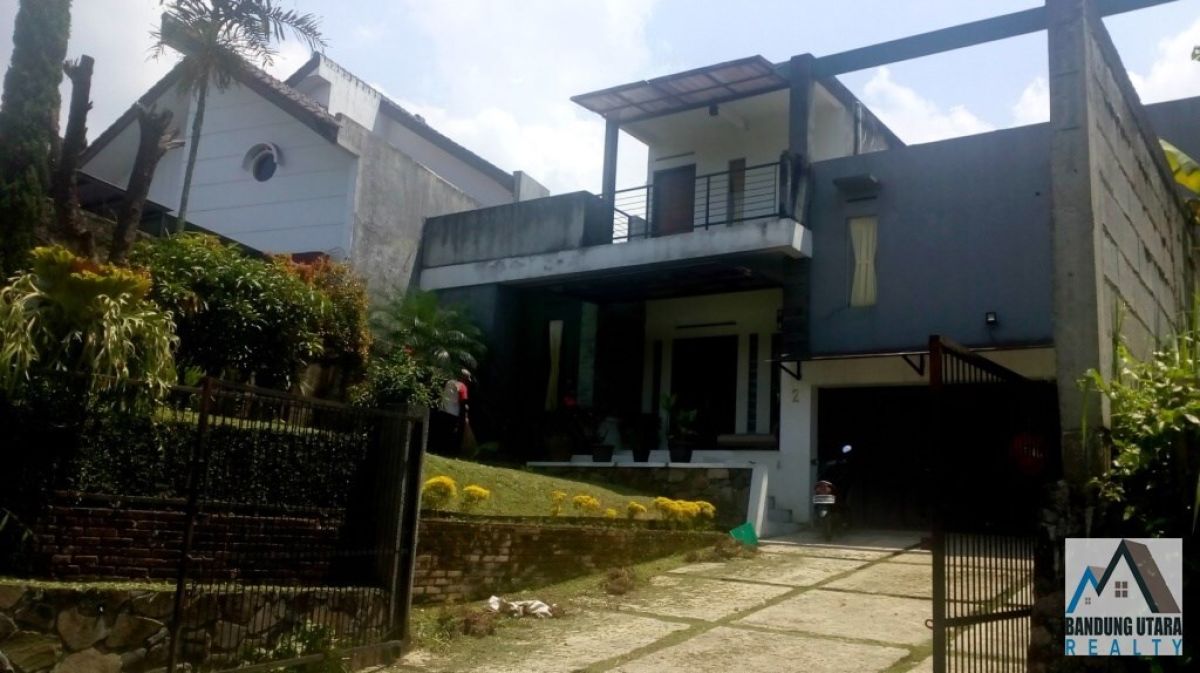 Rumah Minimalis Strategis Cigadung Raya Barat, Siap Huni