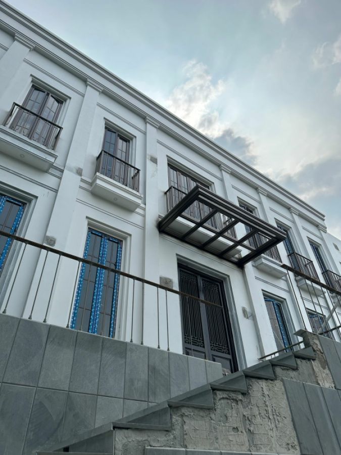 Kemang Selatan Brand New House Tahap Finishing Modern Classic Design