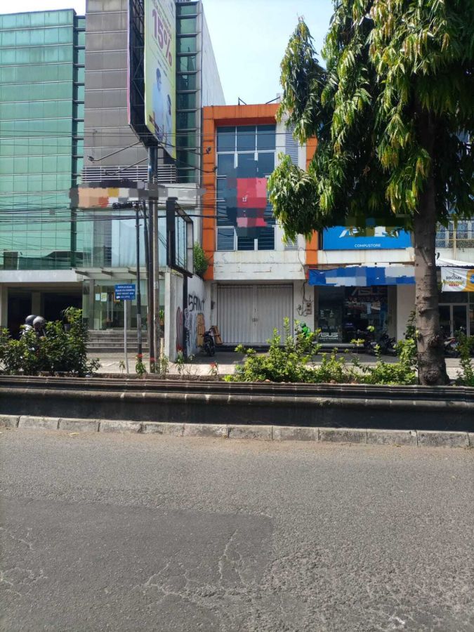 Dijual Ruko 3 Lantai, Strategis, Dekat Kampus, di Depok Yogyakarta