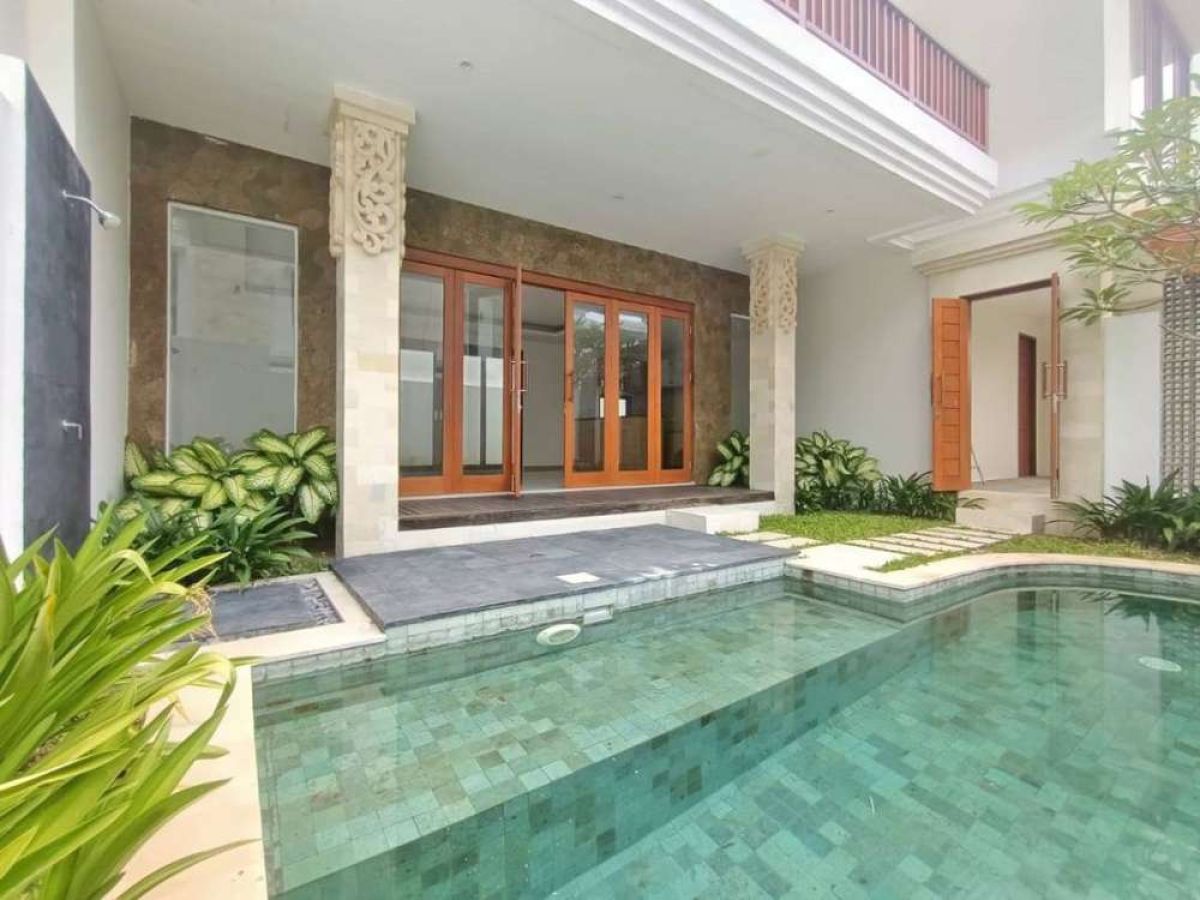 Rumah Modern Style Di Ketewel Bali Indent (HRJGIA26)