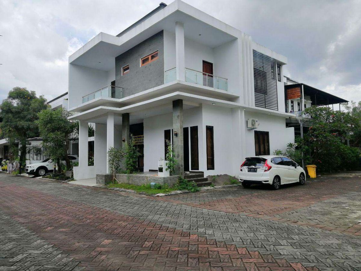 Rumah Fully Furnished Dalam Perumahan Pondok Permai Di Kadipiro Yogyakarta