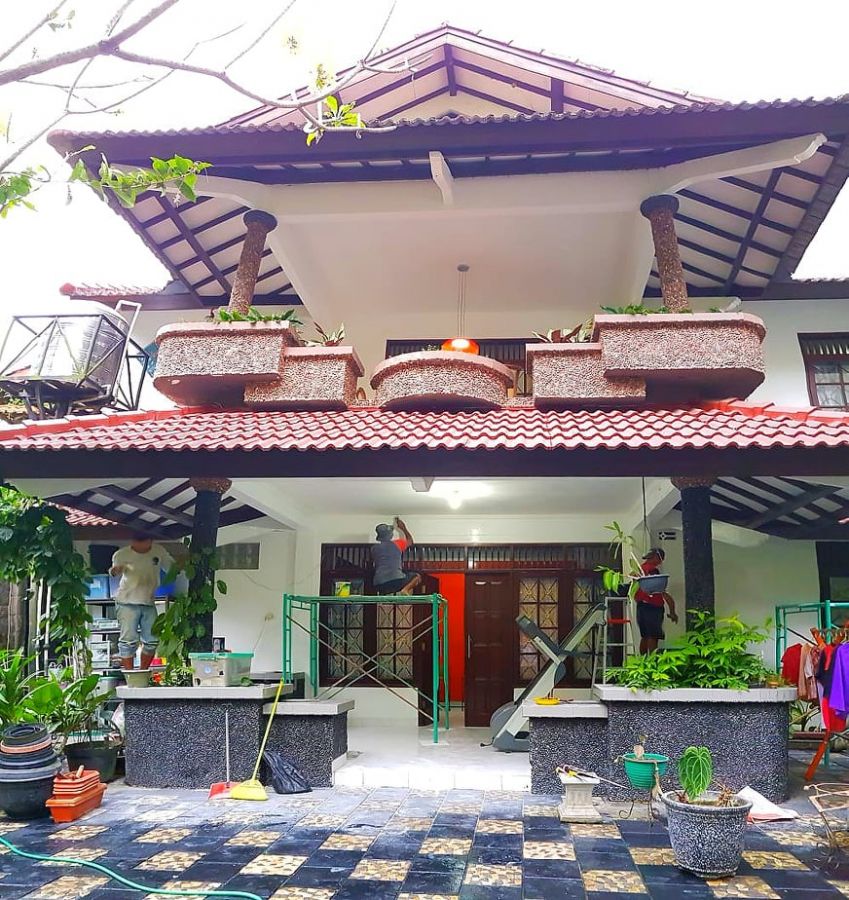 Rumah dengan Tanah Luas dalam Perumahan dekat Kampus Uii Jalan Kaliurang