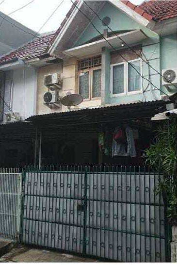 Dijual Cepat Rumah 2 Lantai di Taman Palm Jakarta Barat