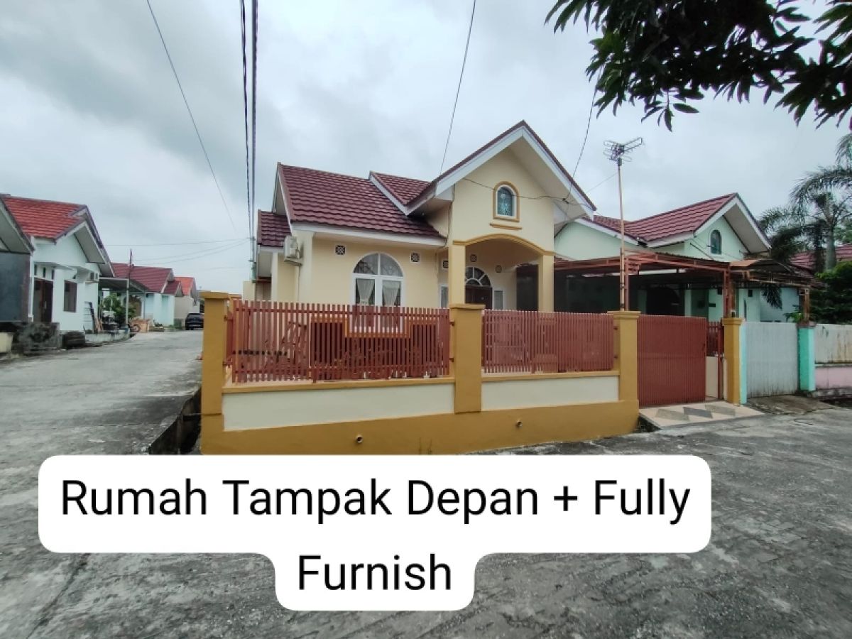 Disewakan rumah mewah, lengkap dan murah di dalam perumahan cluster