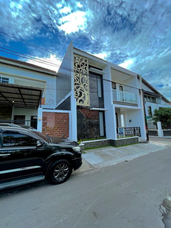 Dijual Rumah Baru, 2 Lantai, Utara Jogja Bay Yogyakarta