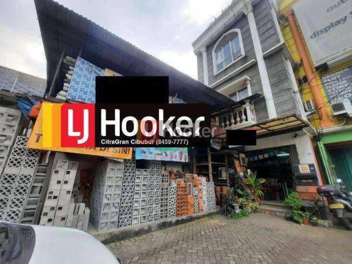 Ruko 3,5 Lantai ex Toko Bangunan di Pinggir Jalan Alternatif Cibubur