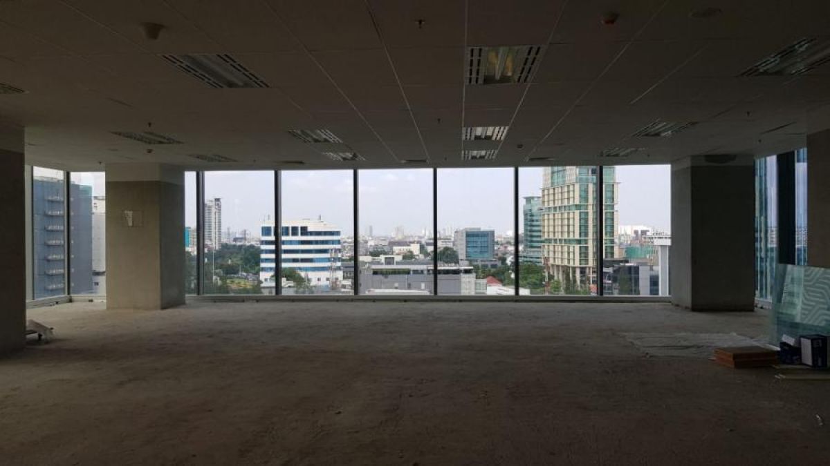 KANTOR DISEWAKAN Ruang Kantor di Park Tower Kebon Sirih, Luas Mulai 260sqm, Bare Unit.