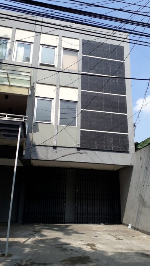 Ruko Baru Minimalis 3 lantai Tengah Kota di jl. Karapitan