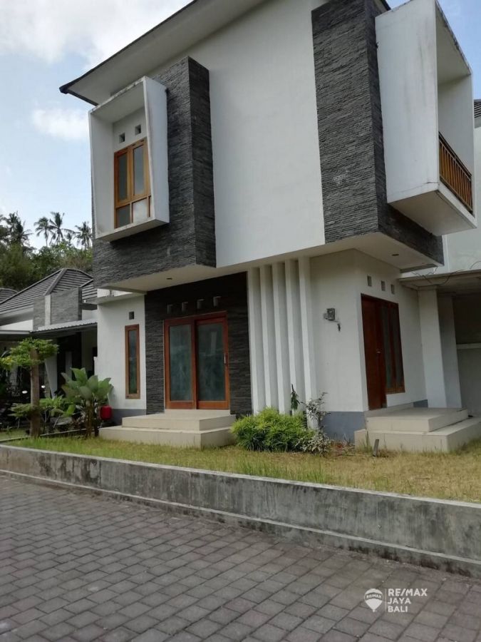 Rumah bagus 2 lantai dijual area Tabanan, Bali