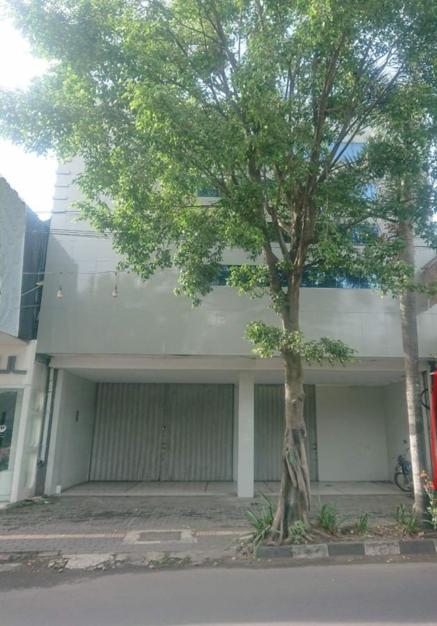Ruko 3 Lantai Luas Cocok Untuk Kantor, Tengah Kota Yogyakarta