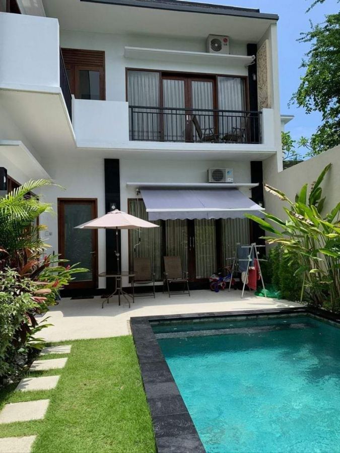 Villa 2lt lingk elit taman mumbul resident ada pool/full furnish jl5mt