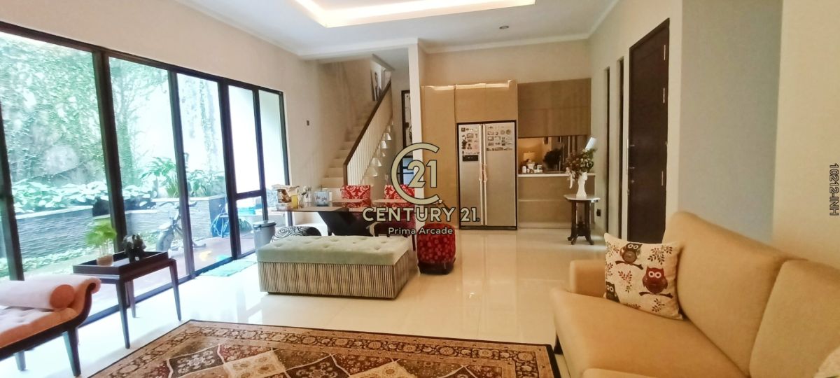 Rumah Luas Siap Huni Split Level Di Kebayoran Residence Bintaro