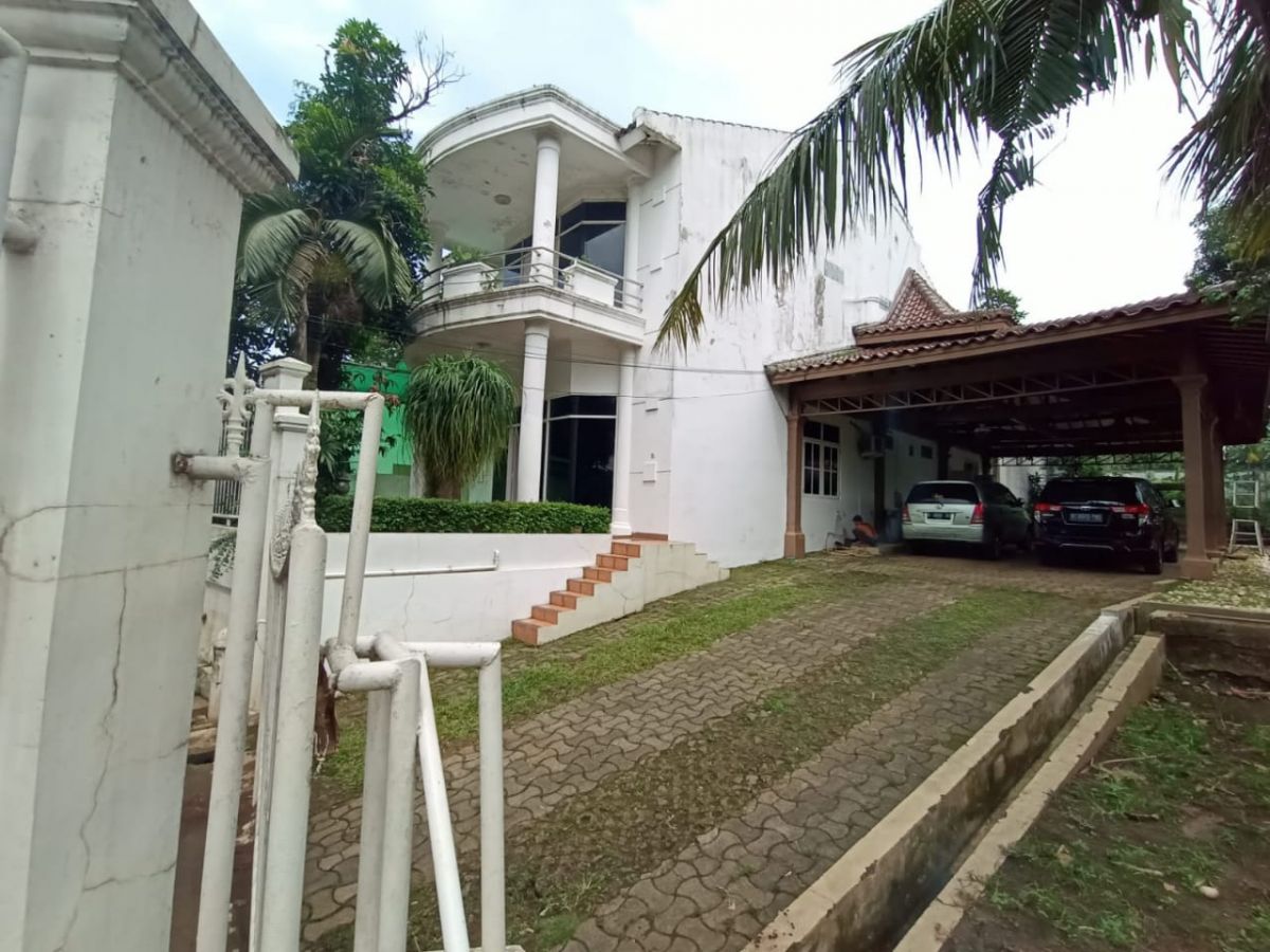 Rumah Murah Halaman Luas di Condet Jakarta Timur