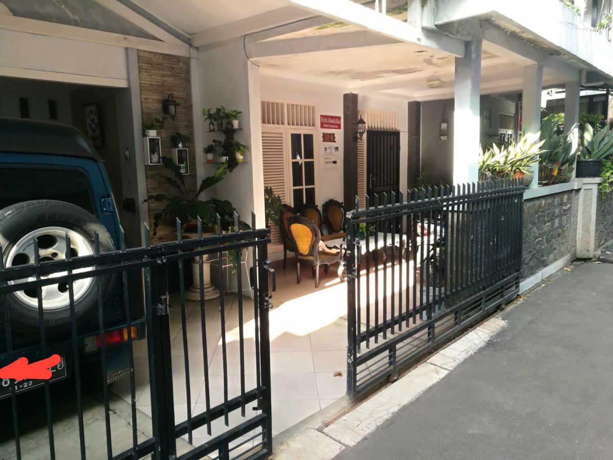 Dijual rumah besar di Cipinang Cempedak Jakarta Timur butuh cepat