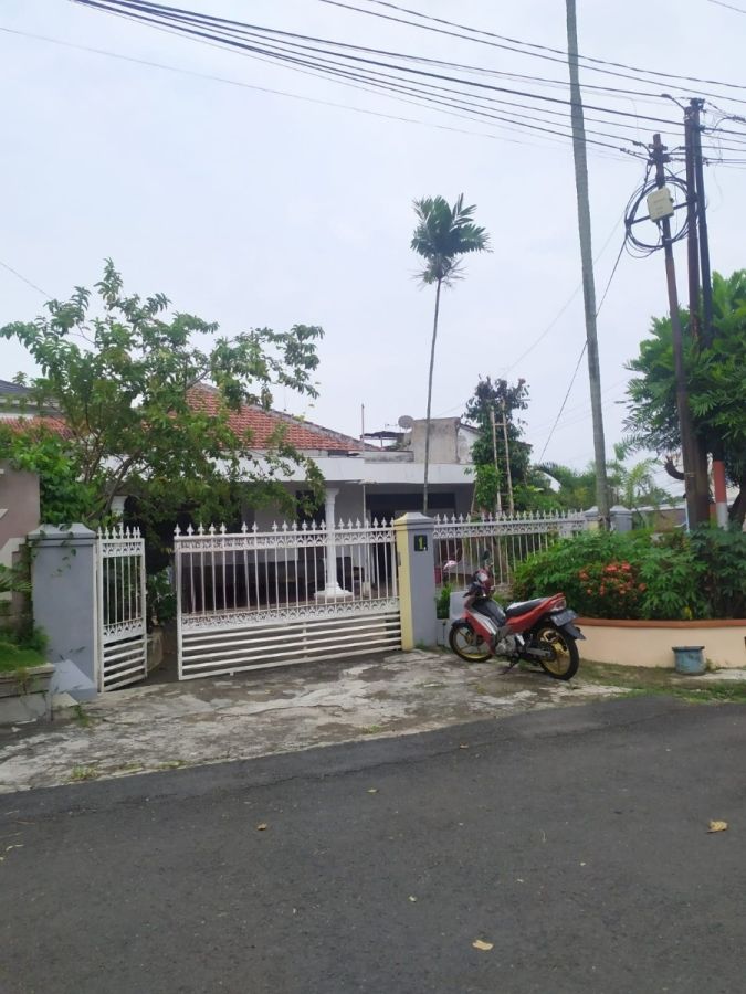 Rumah Mewah Siap Huni 2 LT di Candisari Semarang Dekat AKPOL SHM Ready