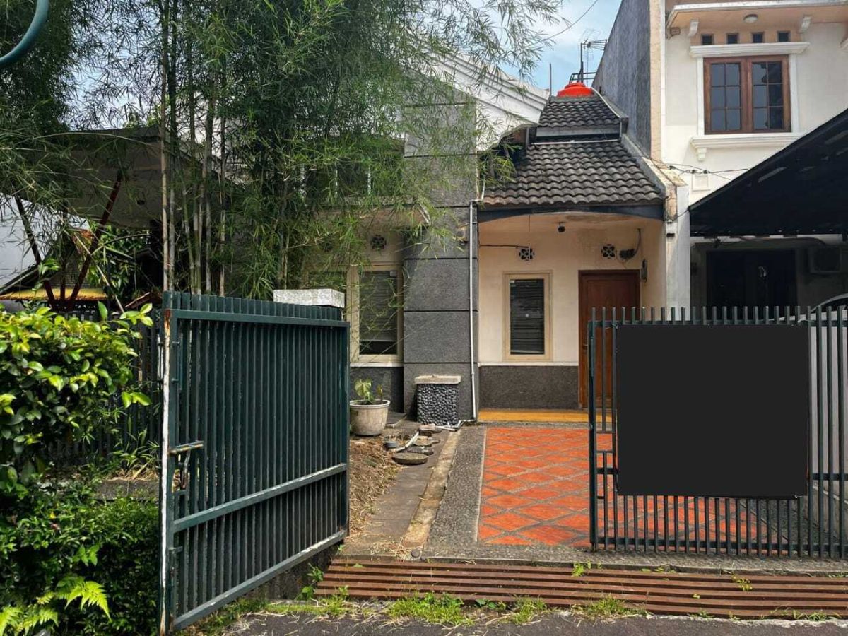 dikontrakkan rumah di komplek gading regency bypass Soekarno Hatta