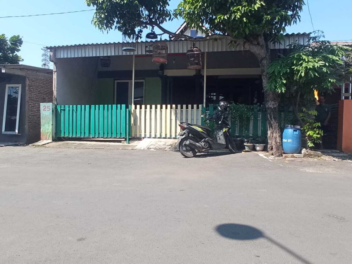 Rumah dengan Tanah Luas di Lamper Semarang