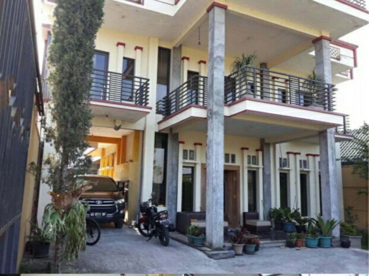 Dijual Cepat Rumah Villa Bagus 2 Lantai Di Tawangmangu, Karanganyar