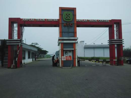 Gudang Amplas Trade Center Eco Park
