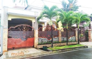 Rumah Di Mawar Jambe Bunga Bunga Soekarno Hatta Malang